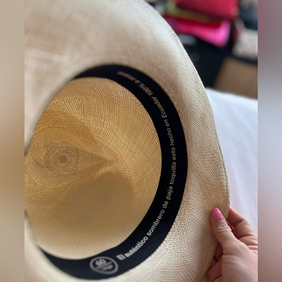 100% Hand Made Panama Hat. Handwoven in Ecuador. - Picture 10 of 11